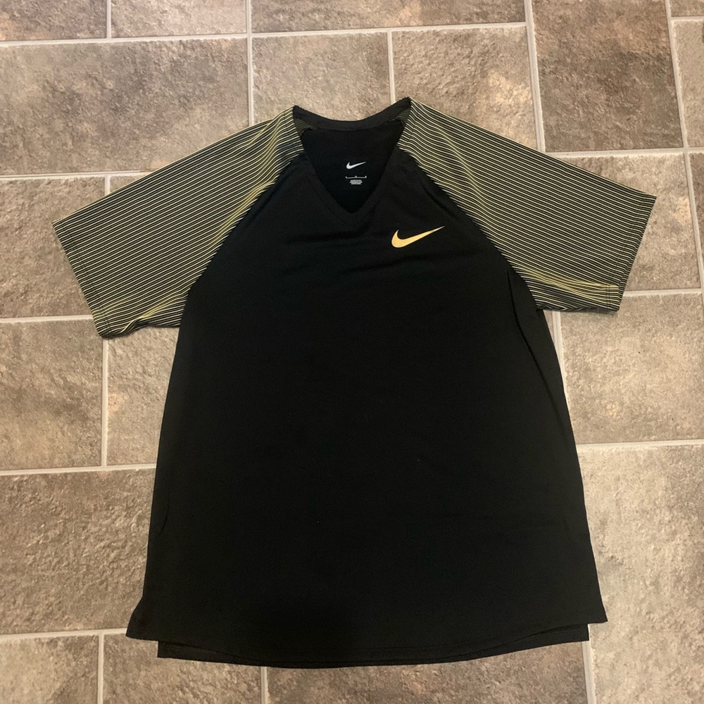 NIKE Pro Elite Shirt Gold Medal Track Made In USA 2022 CW2677-077 Women’s Large